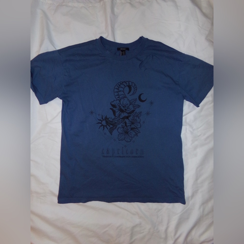 Forever 21 Capricorn distressed tee!